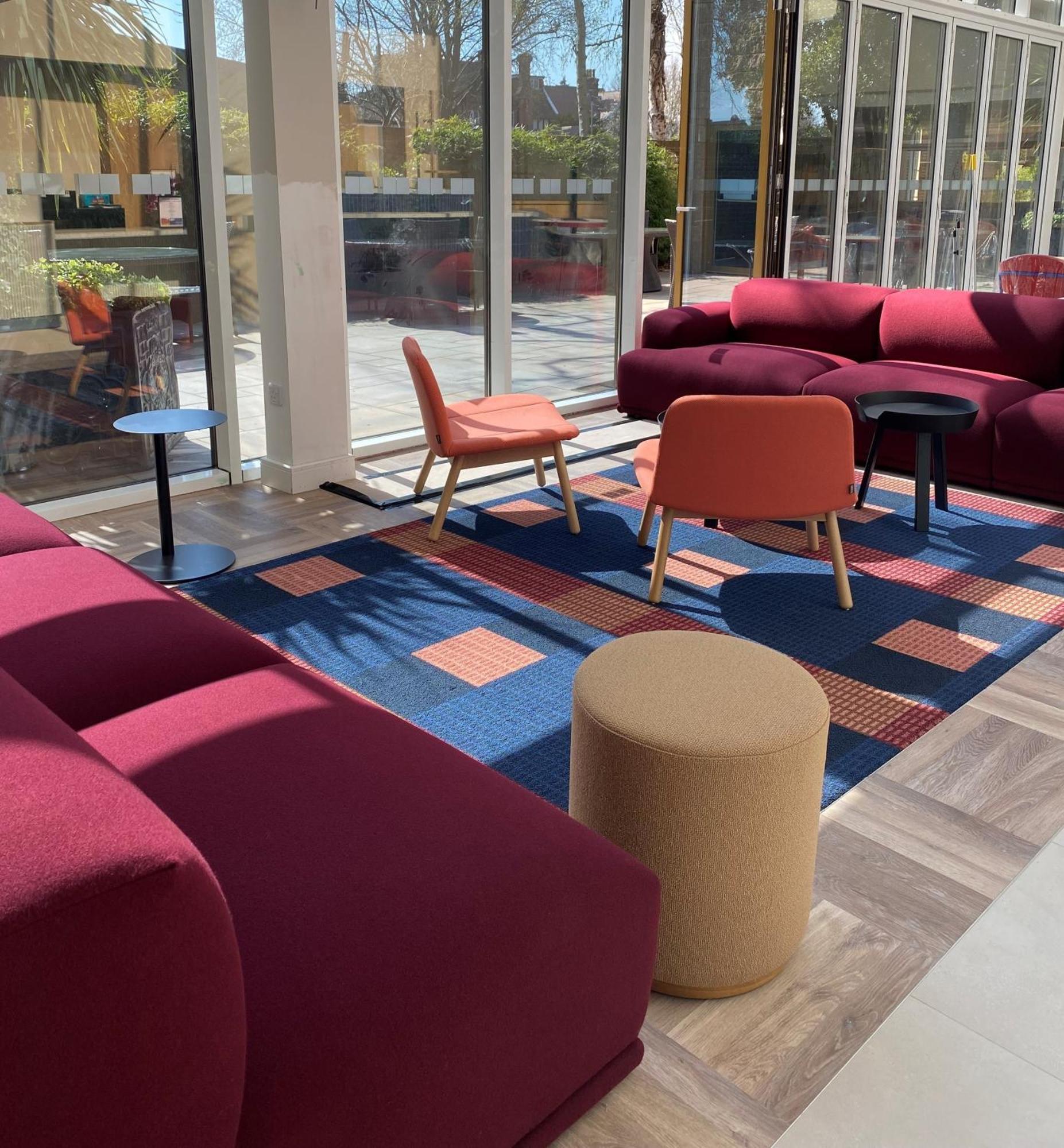 Holiday Inn Express Windsor By Ihg Eksteriør billede