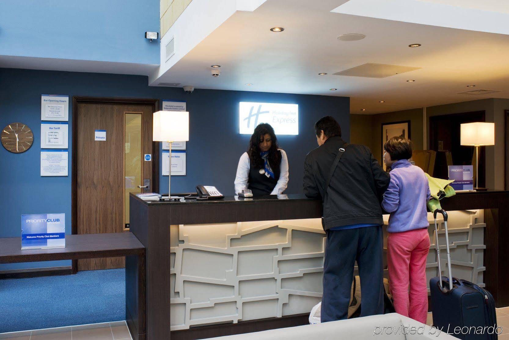 Holiday Inn Express Windsor, An Ihg Hotel Eksteriør billede